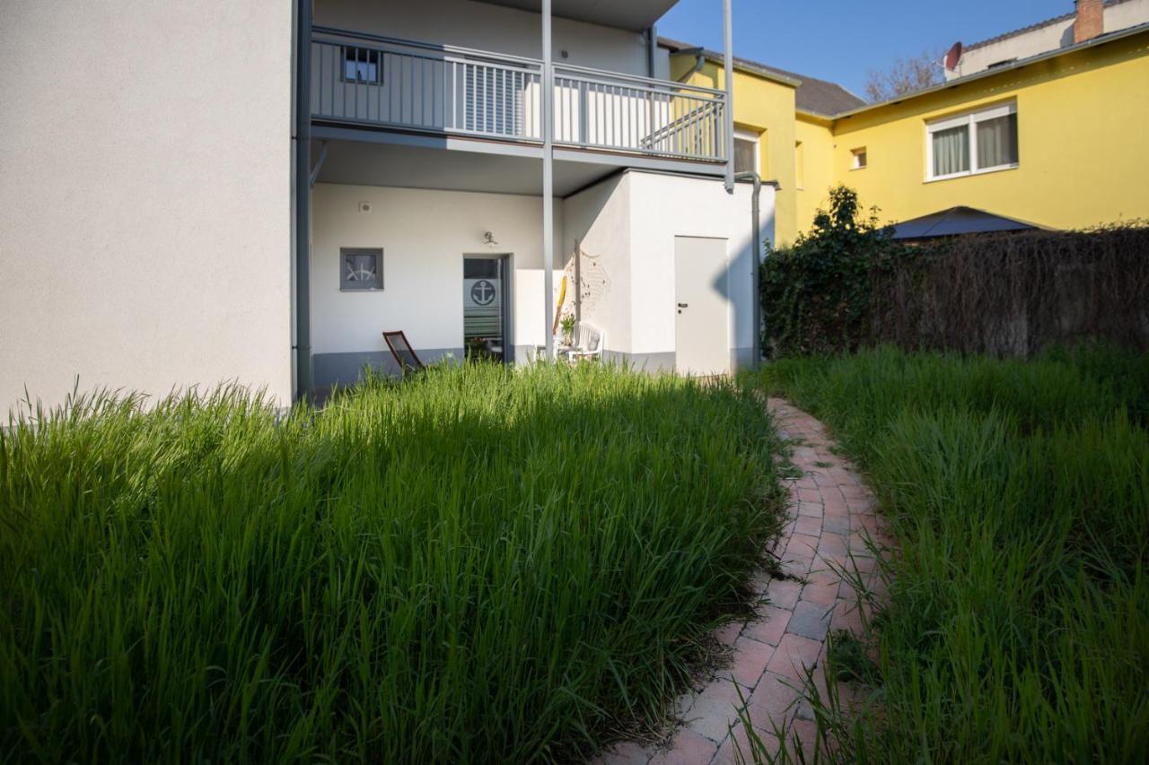 Captain'S Suite Neusiedl am See Buitenkant foto